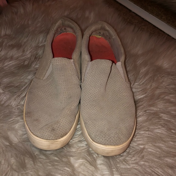 Shoes - Picture 2 of 2